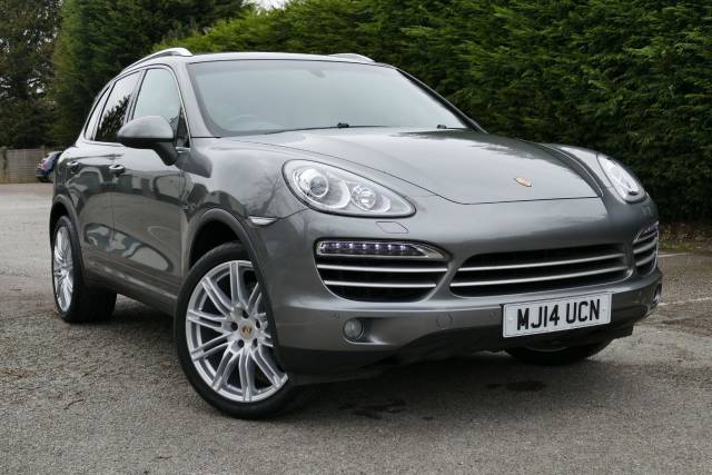 Porsche Cayenne 3.0 Platinum Edition Diesel 5dr Tiptronic S Estate Diesel GREY