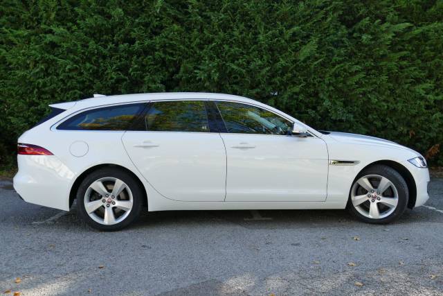 2018 Jaguar XF 2.0i Portfolio 5dr Auto