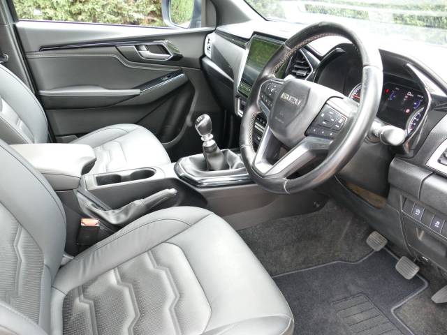 2024 Isuzu D-max 1.9 V-Cross Double Cab 4x4